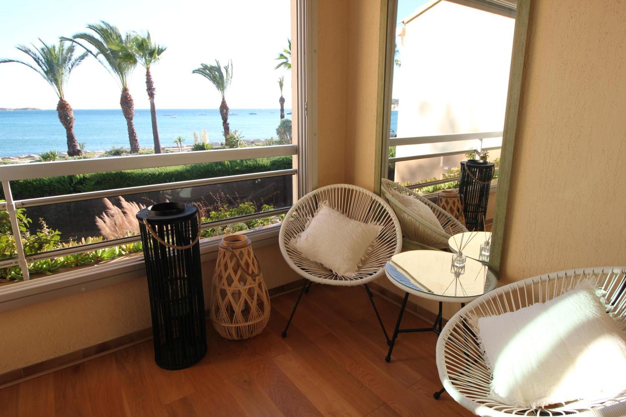 "Le Palmier Dore", Cosy T3 A 3 Minutes A Pied Des Plages, Parking Et Clim Sanary-sur-Mer Exterior photo