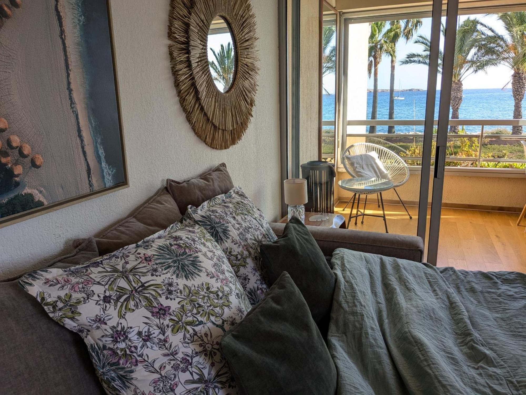 "Le Palmier Dore", Cosy T3 A 3 Minutes A Pied Des Plages, Parking Et Clim Sanary-sur-Mer Exterior photo